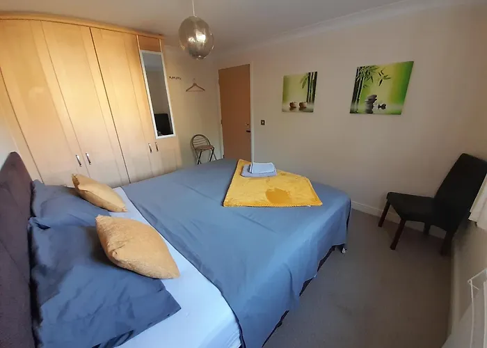 Private Rooms In A Shared House In Oxford - Host Lives In The Property